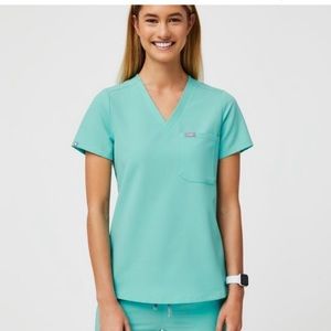 FIGS SET Fresh Aqua NWOT